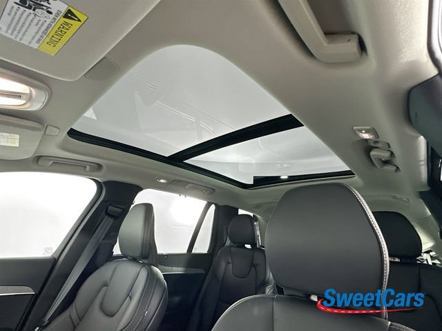 Used 2025 Volvo XC90 B6 Ultra w/ Protection Package Premier image 36