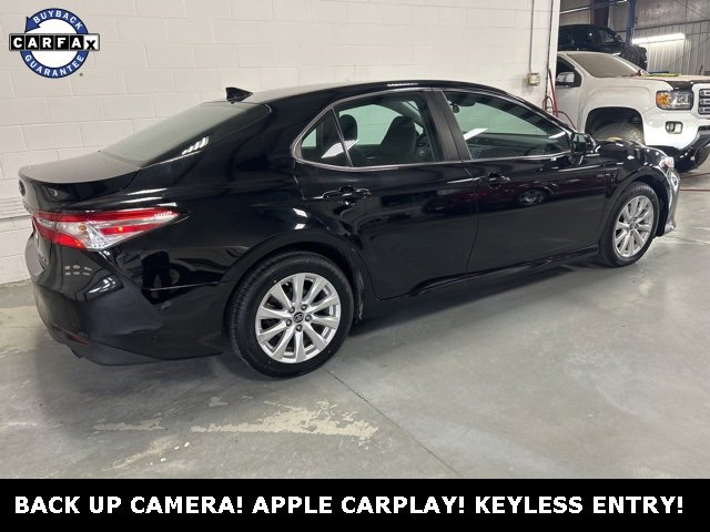 Used 2019 Toyota Camry LE image 10