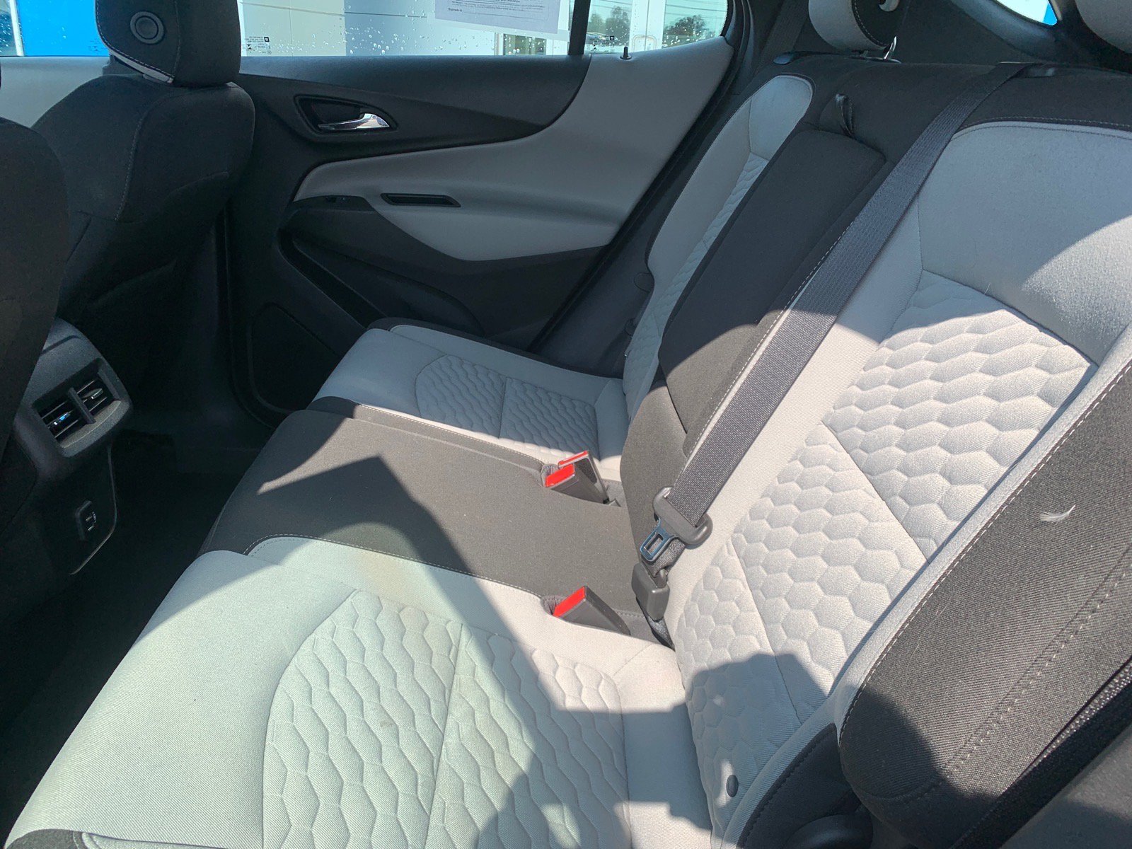 Used 2019 Chevrolet Equinox LS AWD/4WD image 8