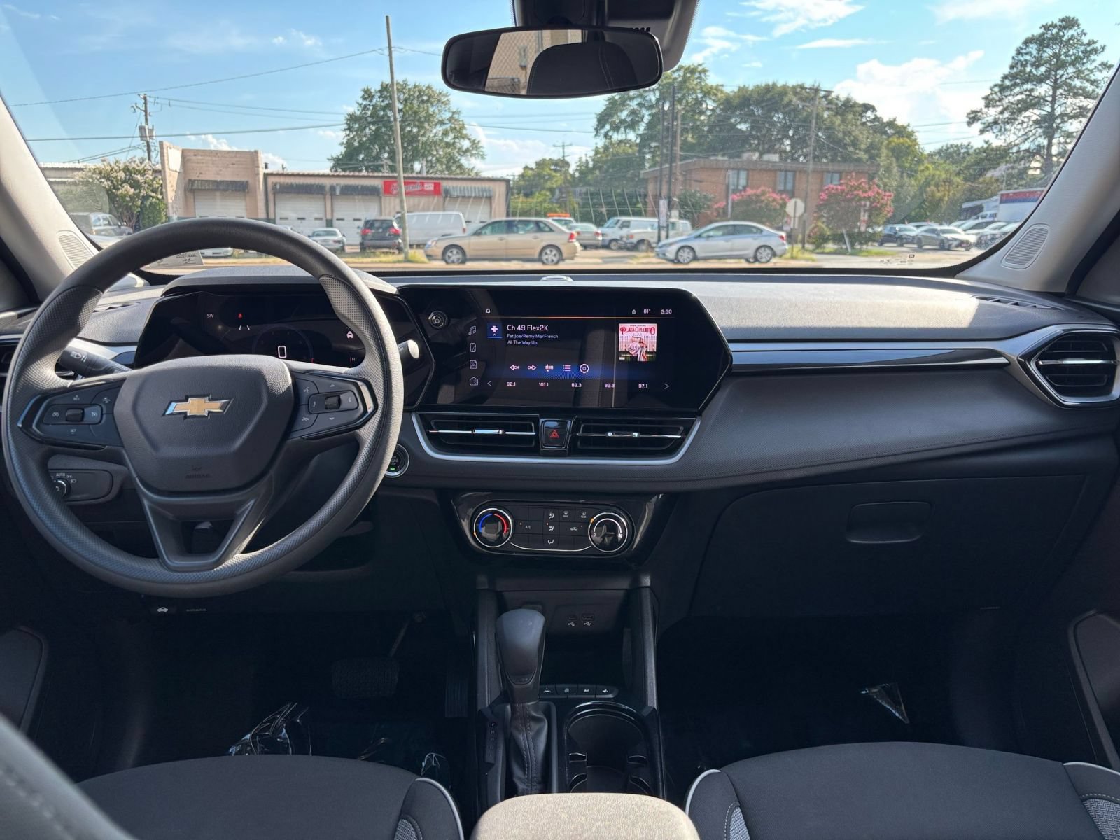 Used 2025 Chevrolet TrailBlazer LT FWD image 27