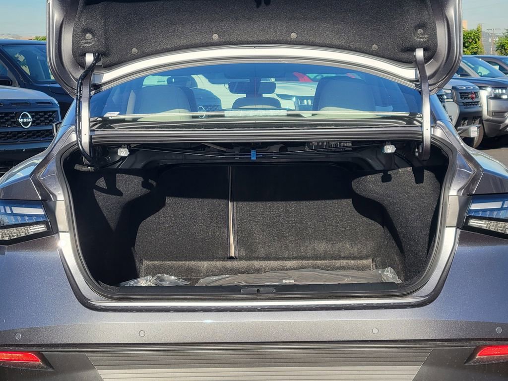 New 2026 Nissan Sentra SL w/ Floor Mat Package FWD image 15