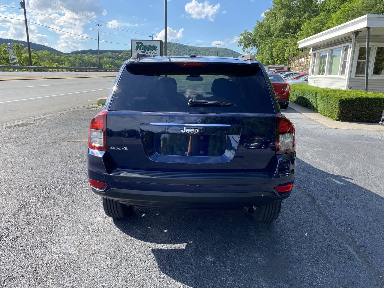 Used 2016 Jeep Compass Sport w/ Power Value Group AWD/4WD image 8