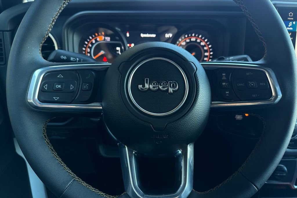 Used 2024 Jeep Wrangler Sahara image 26