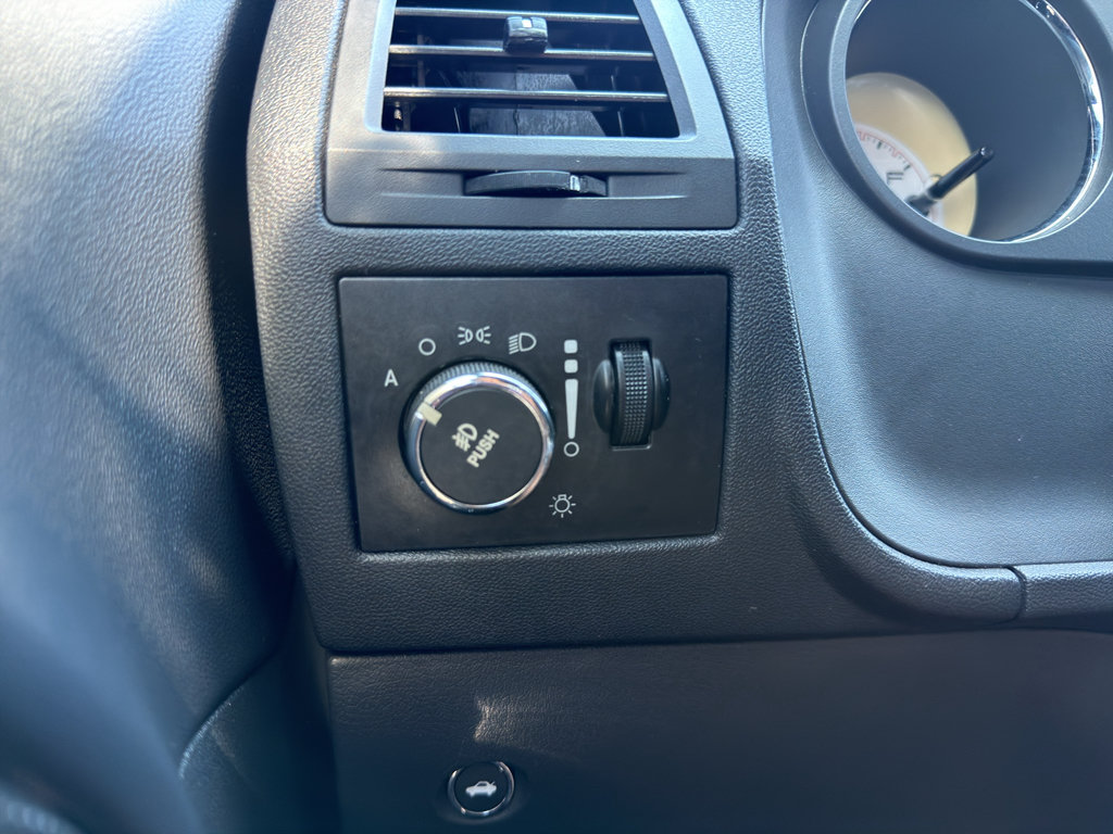 Used 2012 Dodge Challenger R/T RWD image 12