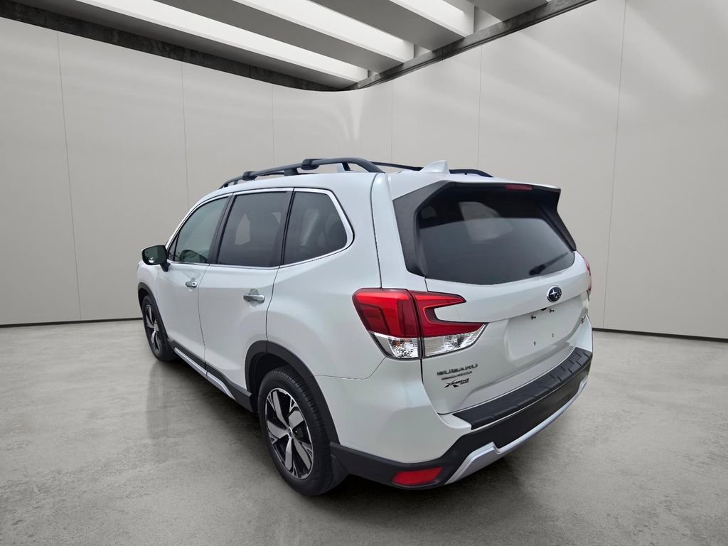 Used 2019 Subaru Forester Touring image 3