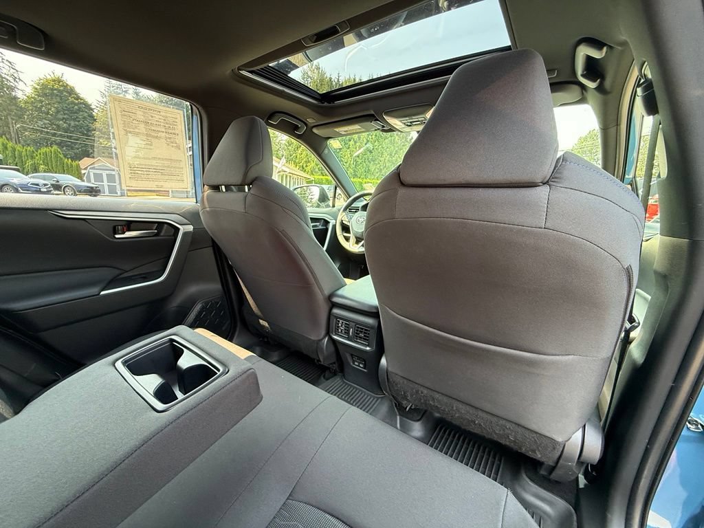 Used 2024 Toyota RAV4 SE w/ Convenience Package AWD/4WD image 23