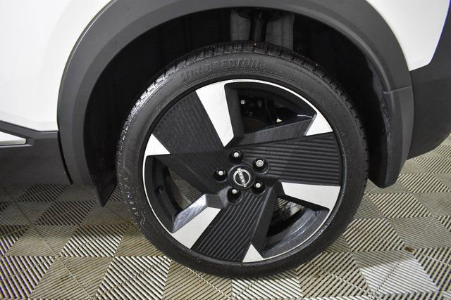 Certified 2025 Nissan Kicks SR image 39