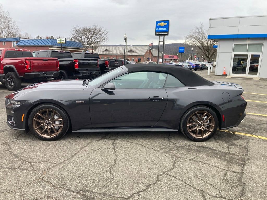 Used 2024 Ford Mustang GT Premium image 8