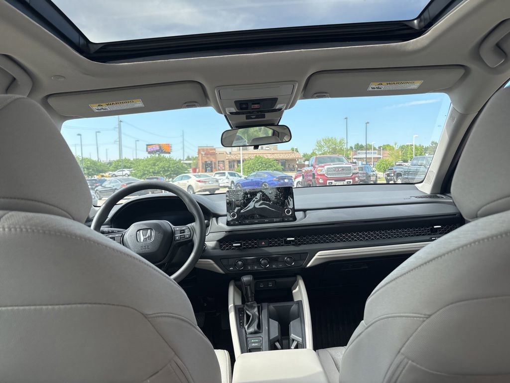 Certified 2025 Honda Accord SE image 35