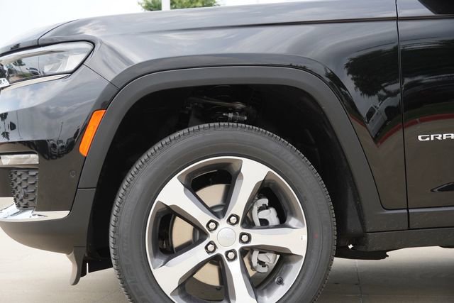 New 2025 Jeep Grand Cherokee L Limited w/ Luxury Tech Group II AWD/4WD image 5
