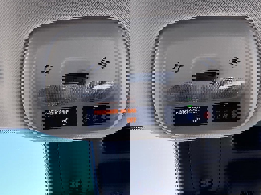 New 2025 Chevrolet Trax LT w/ Driver Confidence Package image 17