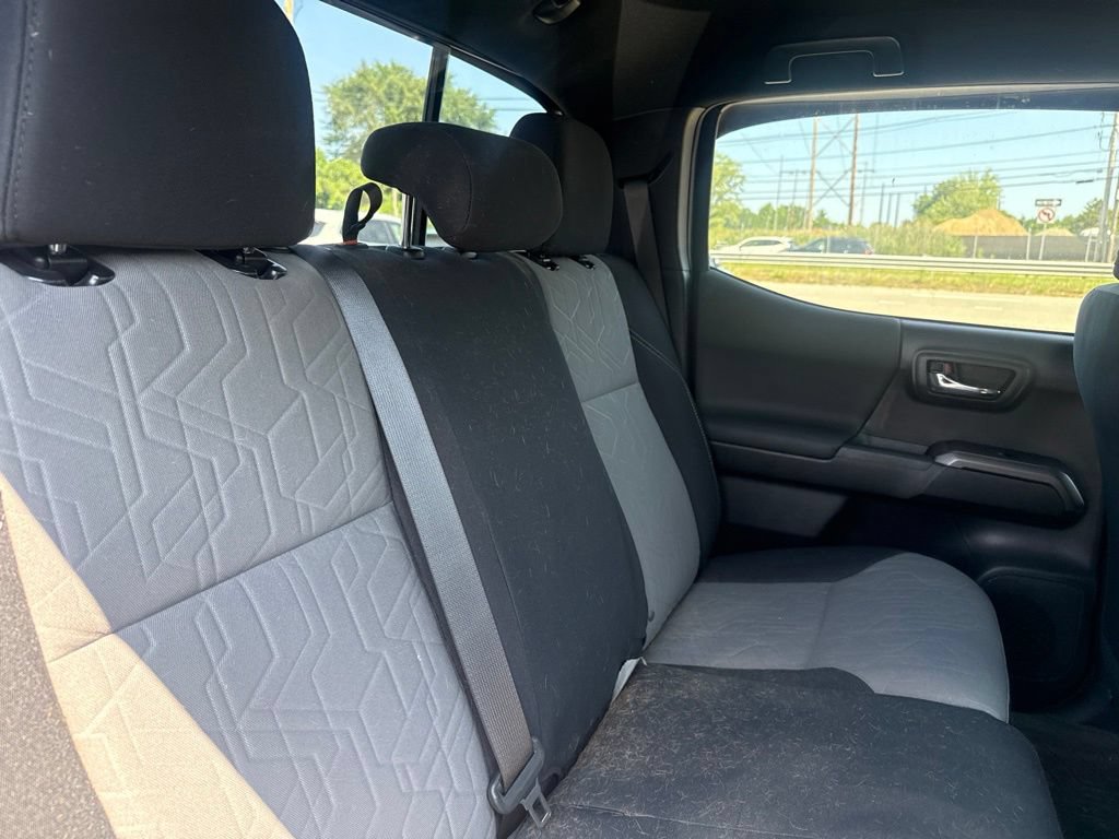 Used 2020 Toyota Tacoma TRD Off-Road w/ Technology Package AWD/4WD image 20