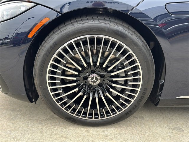 Used 2026 Mercedes-Benz EQS 450+ Sedan image 9