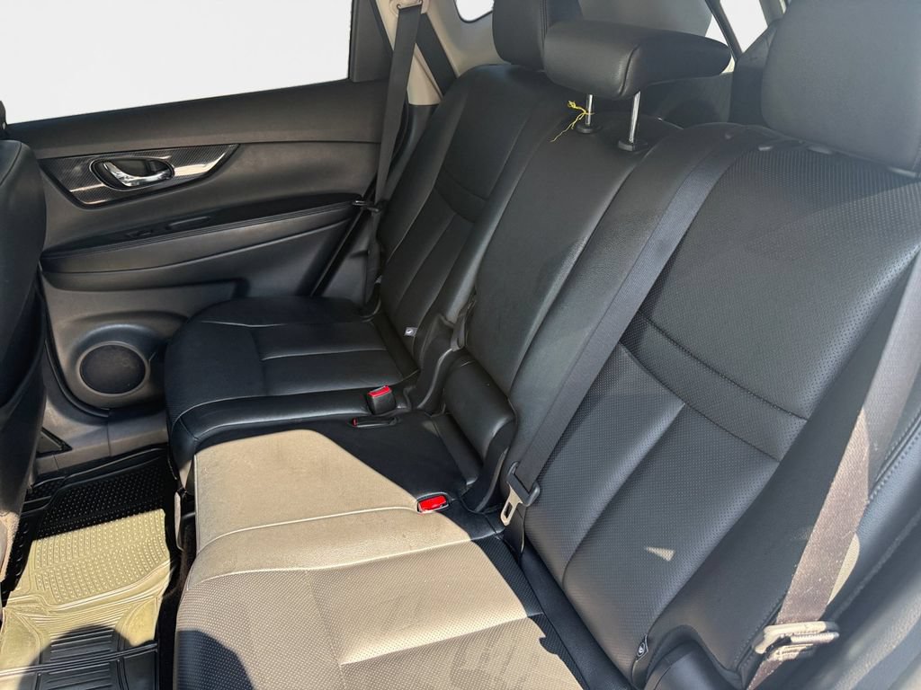 Used 2018 Nissan Rogue SL w/ Premium Package FWD image 9