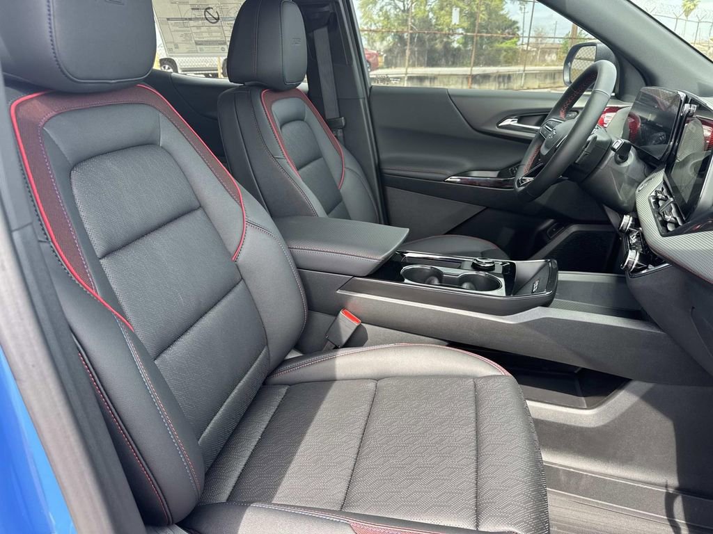 New 2026 Chevrolet Equinox RS w/ Convenience Package III FWD image 11