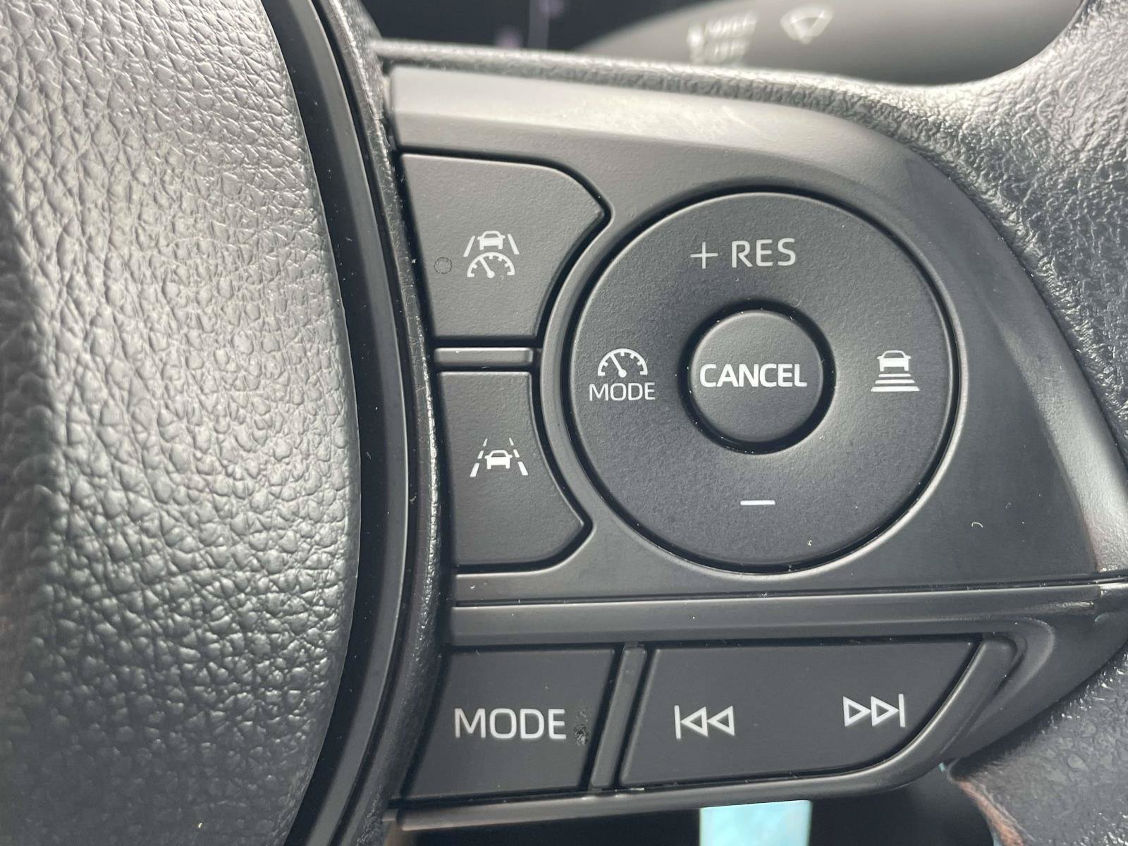 Used 2026 Toyota Corolla LE FWD image 18