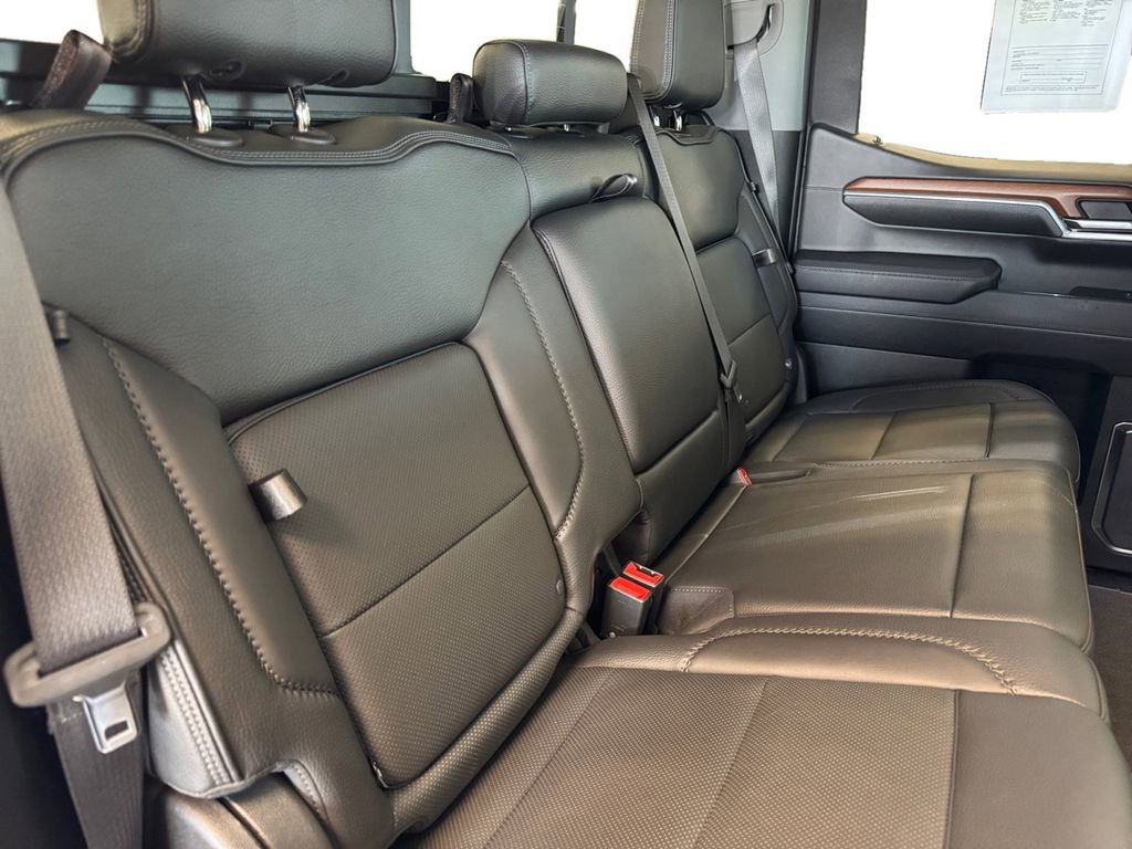 Used 2023 GMC Sierra 1500 Denali w/ Denali Reserve Package image 18