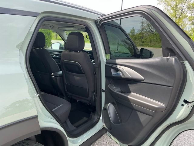 New 2026 Chevrolet TrailBlazer LT w/ Convenience Package FWD image 14
