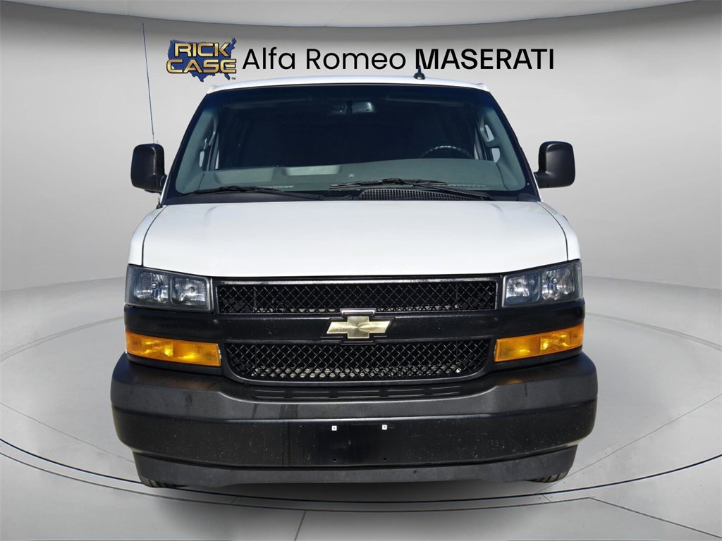 Used 2023 Chevrolet Express 2500 w/ Driver Convenience Package image 4