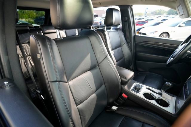 Used 2011 Jeep Grand Cherokee Laredo image 21