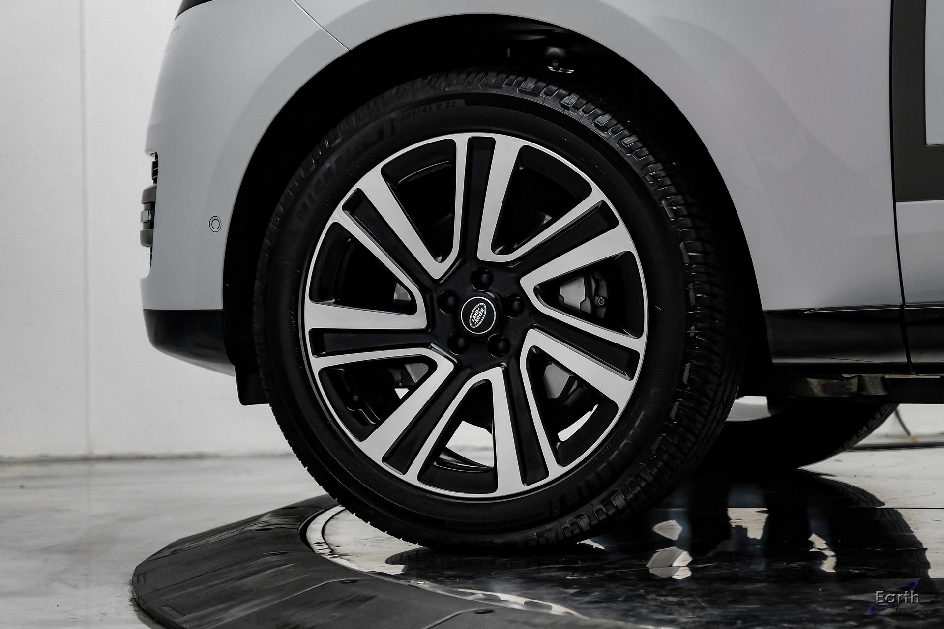 Used 2023 Land Rover Range Rover SE image 93