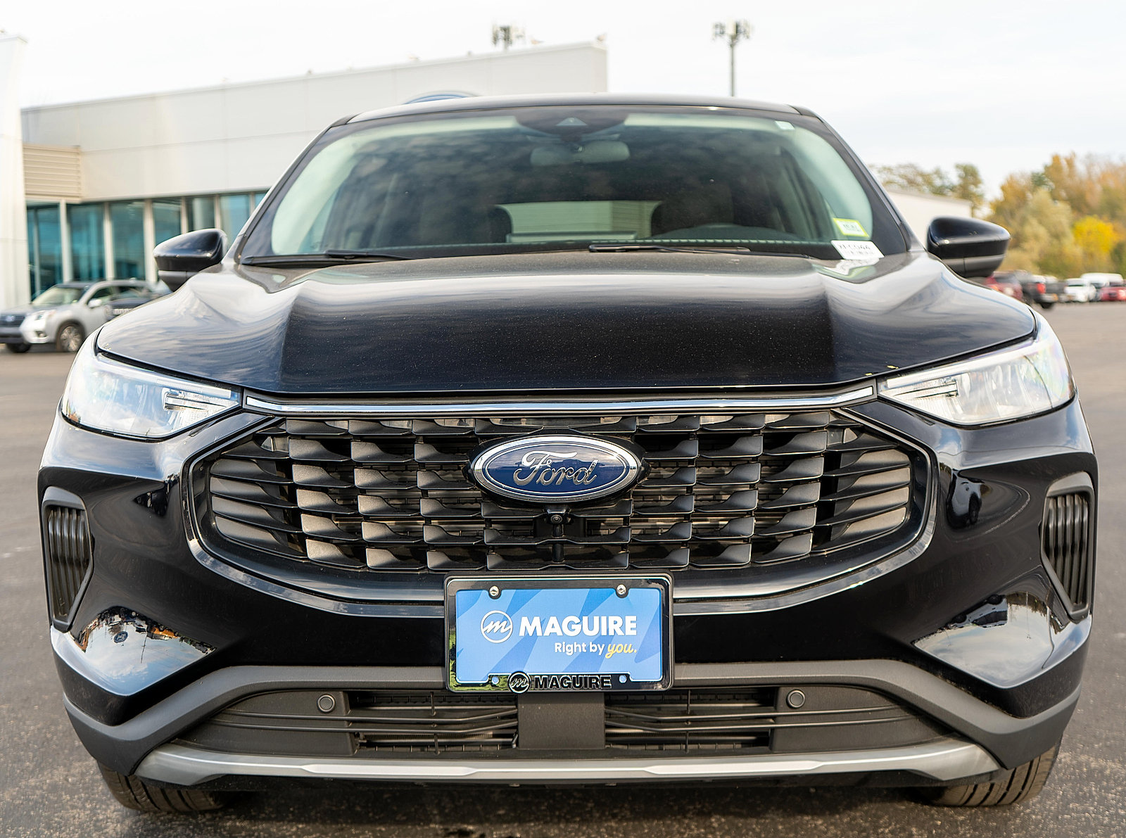 Used 2023 Ford Escape Active w/ Tech Pack #2 AWD/4WD image 3