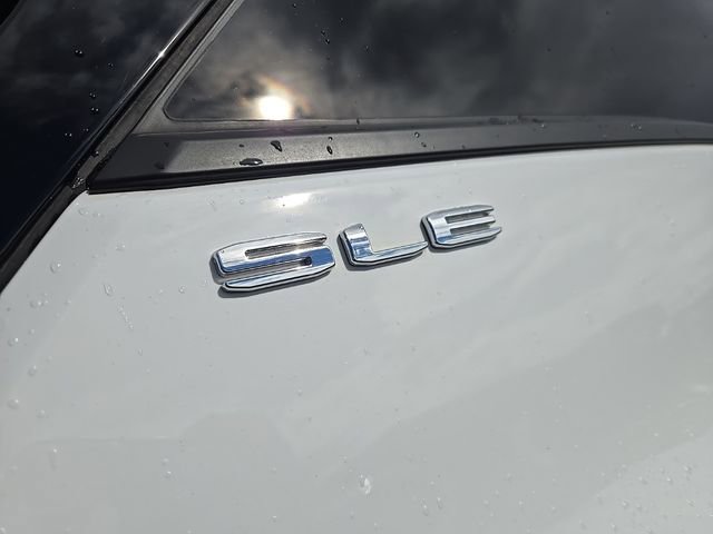 Used 2023 GMC Terrain SLE FWD image 7