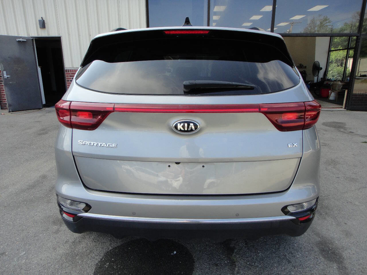 Used 2020 Kia Sportage EX w/ Option Group 15 image 5