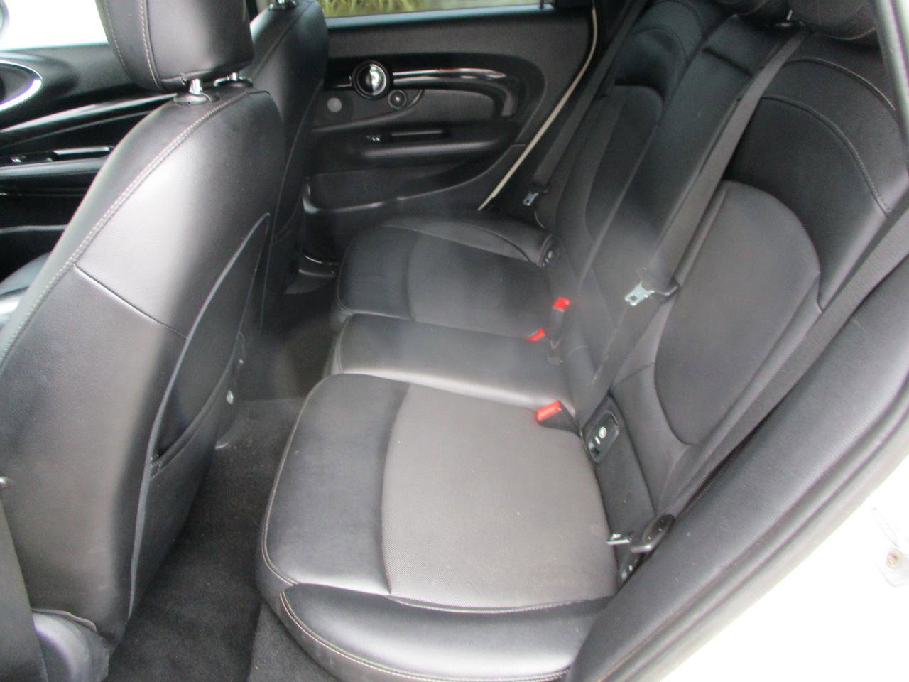 Used 2016 MINI Cooper Clubman image 13