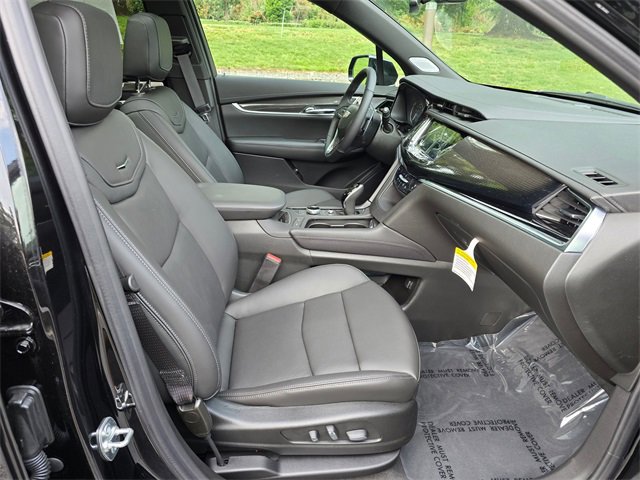 New 2025 Cadillac XT6 Sport image 11