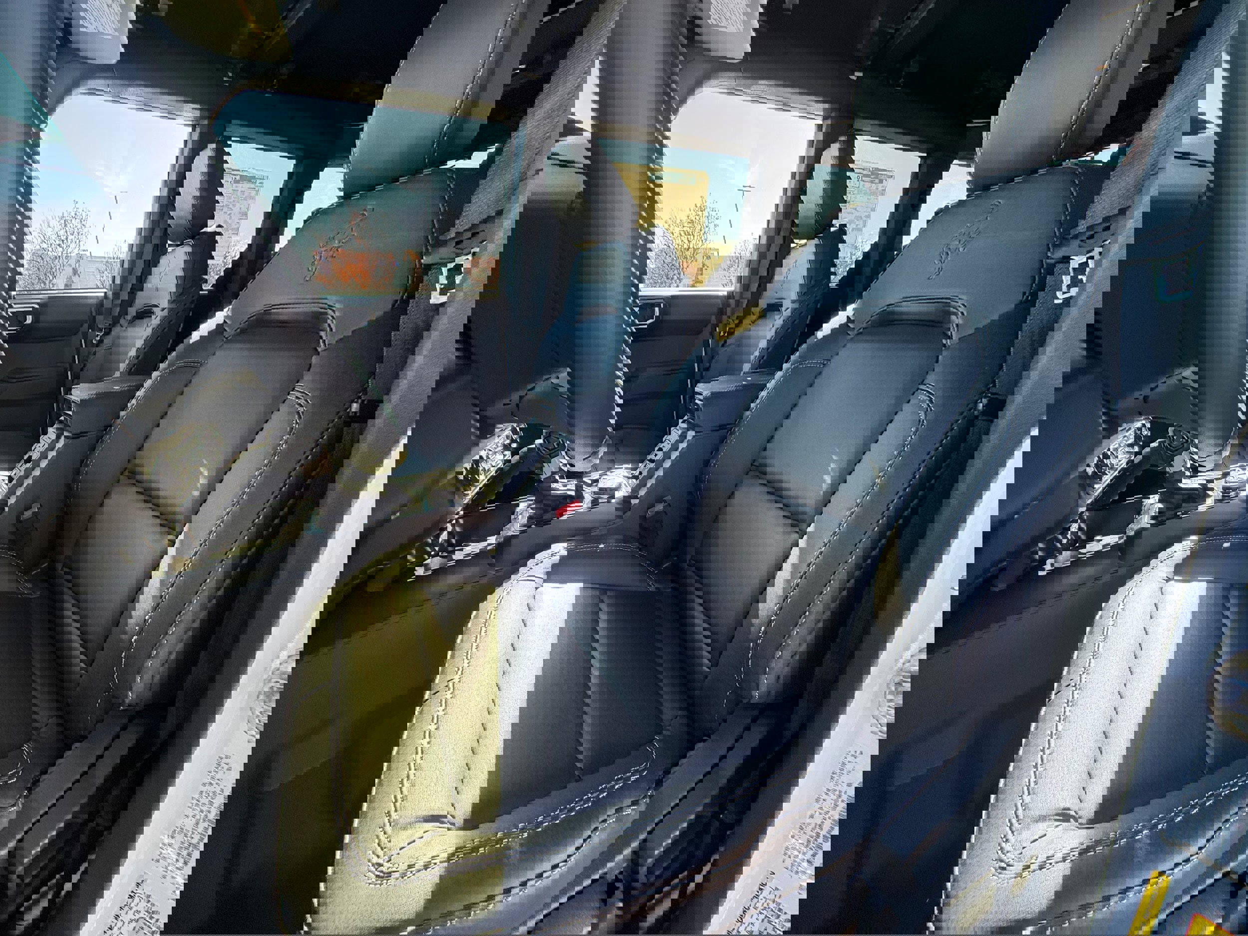 New 2025 Ford Bronco Badlands image 12