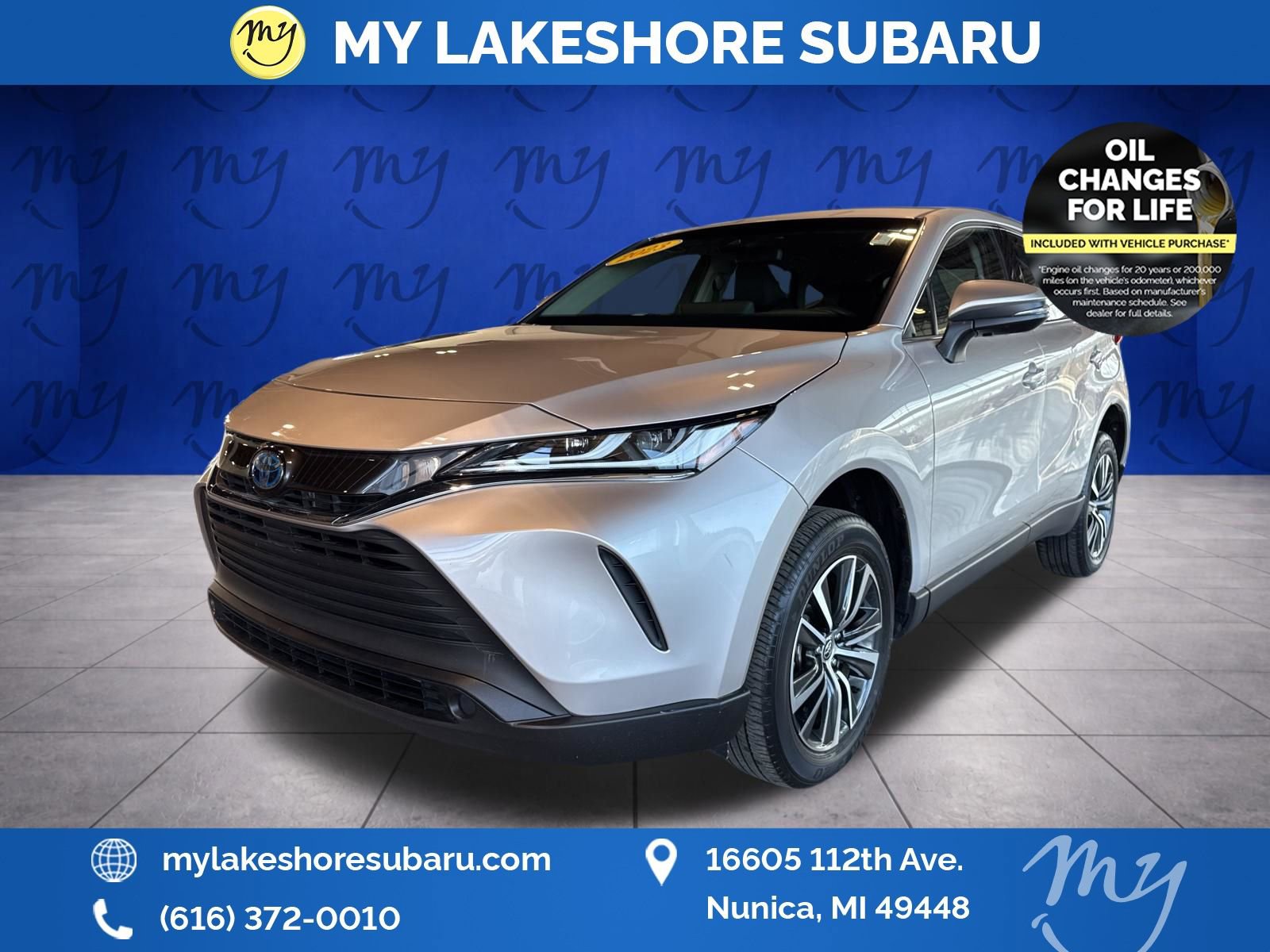 Used 2023 Toyota Venza LE image 3