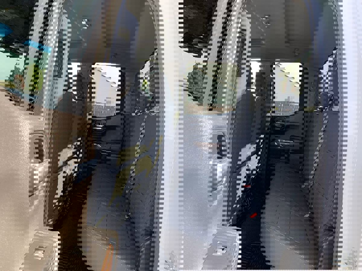 Used 2020 GMC Sierra 1500 Elevation image 25