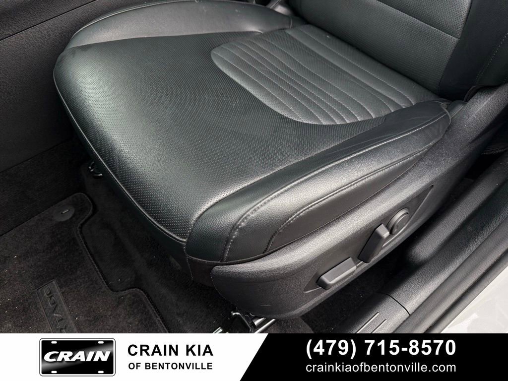 Certified 2025 Kia Sportage SX image 24