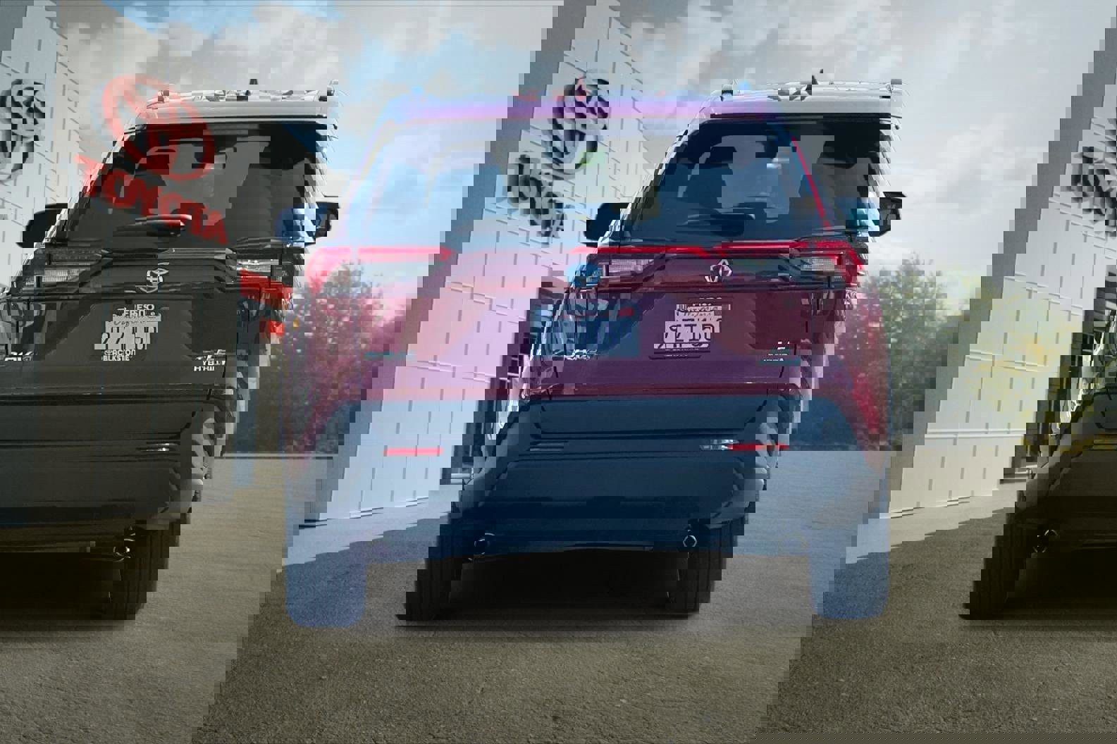 Certified 2022 Toyota RAV4 LE image 4