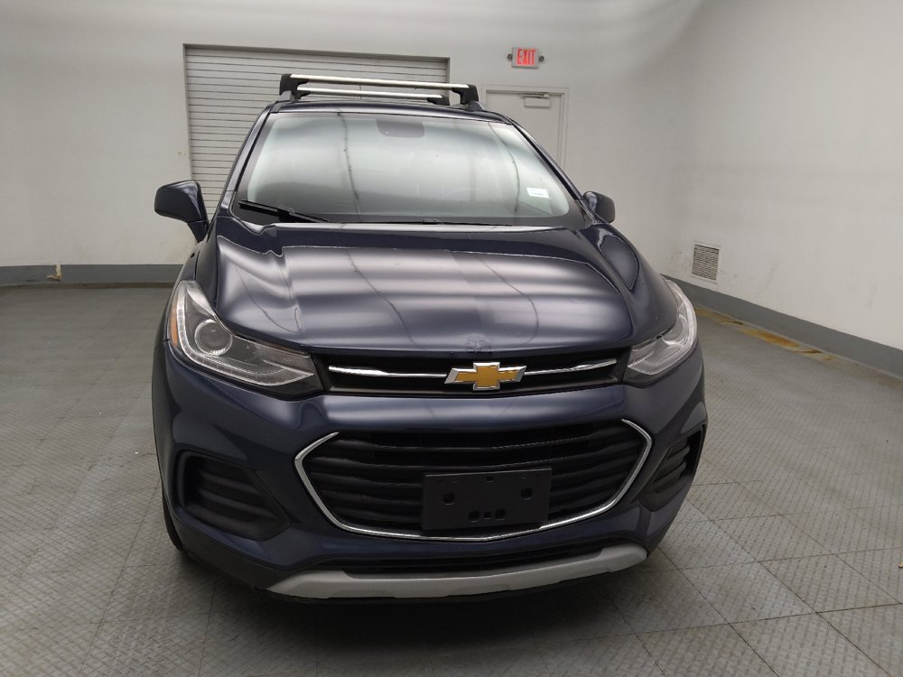 Used 2018 Chevrolet Trax LT w/ Sun & Sound Package FWD image 14