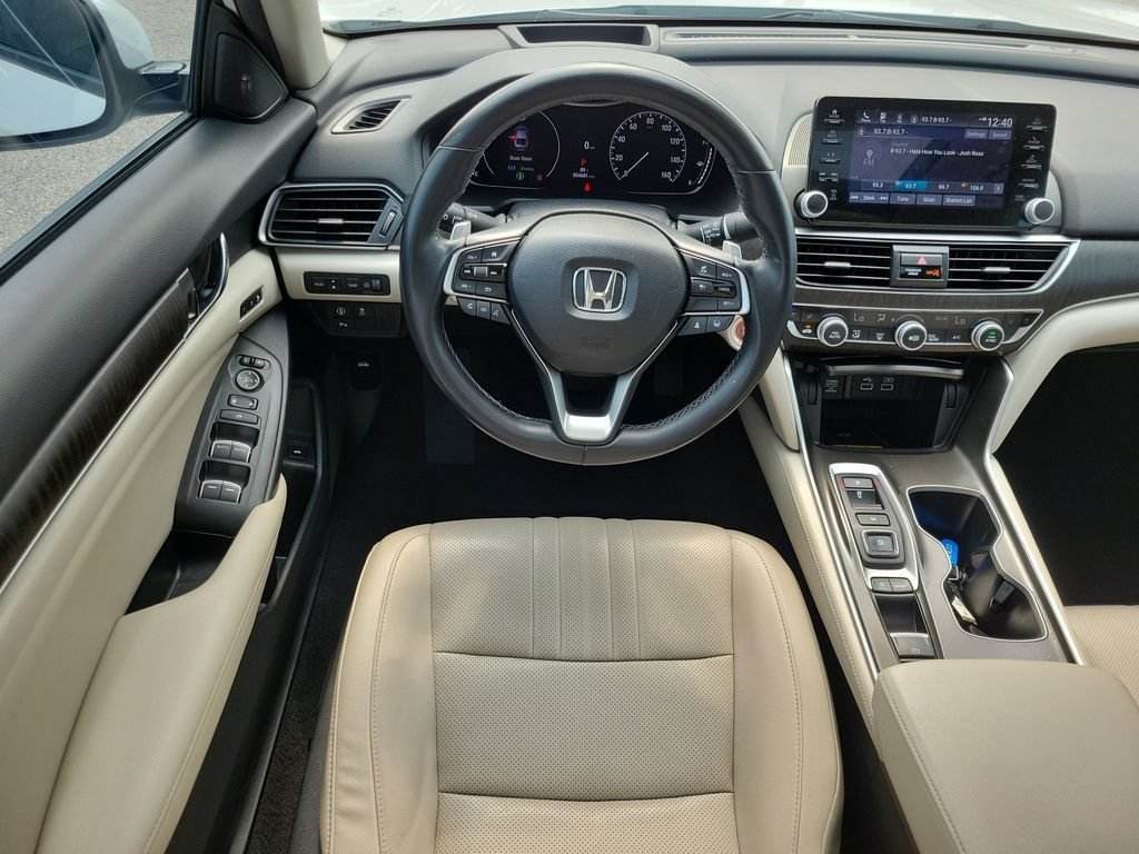Used 2021 Honda Accord Touring image 12