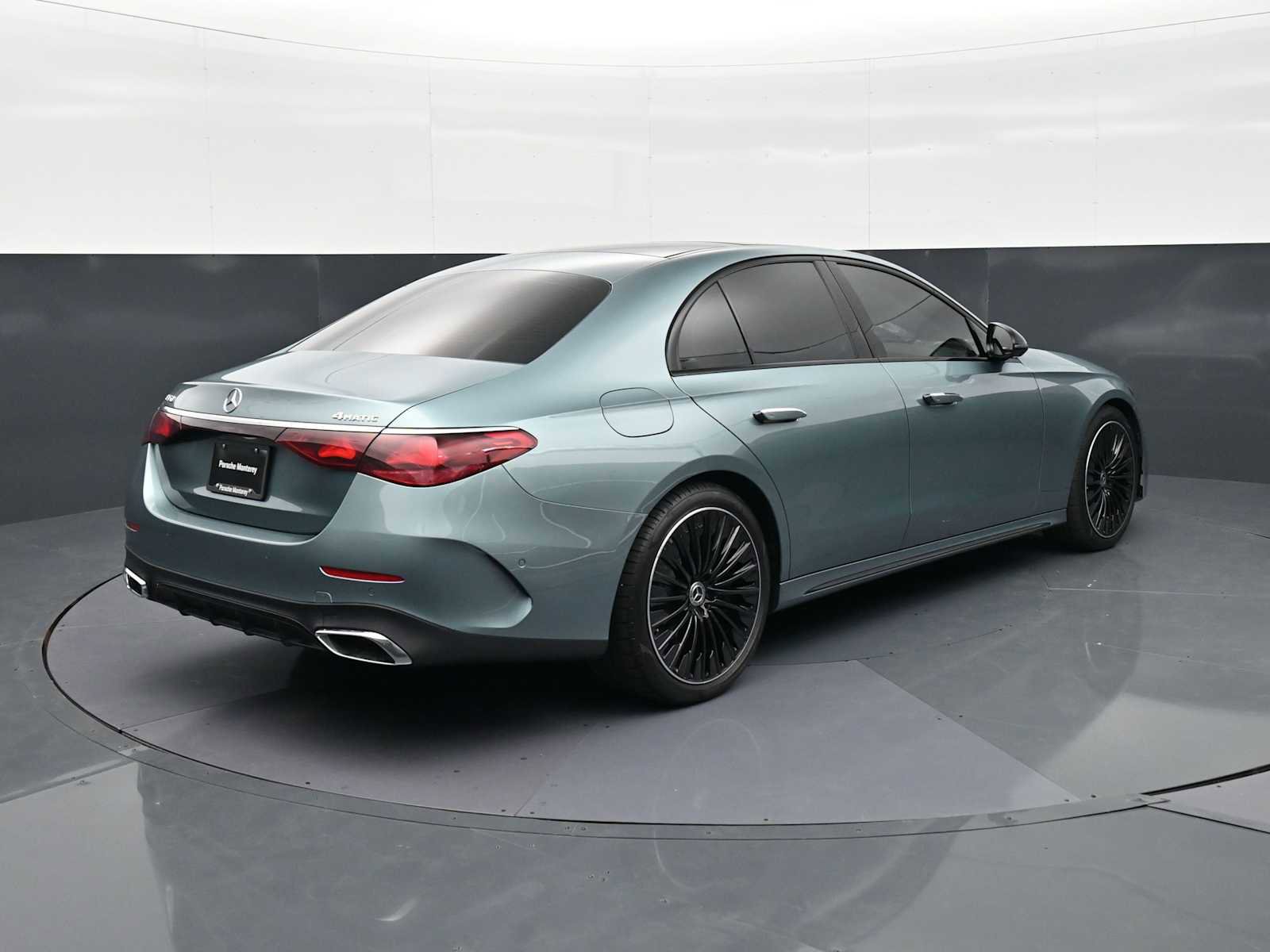 Used 2025 Mercedes-Benz E 450 4MATIC Sedan image 29