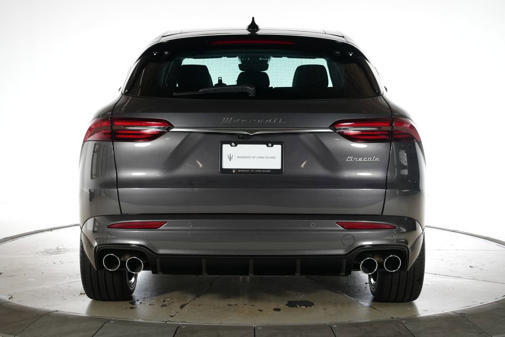 New 2025 Maserati Grecale GT image 4