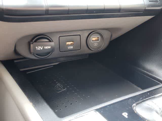 Certified 2021 Hyundai Elantra SEL w/ Convenience Package FWD image 23