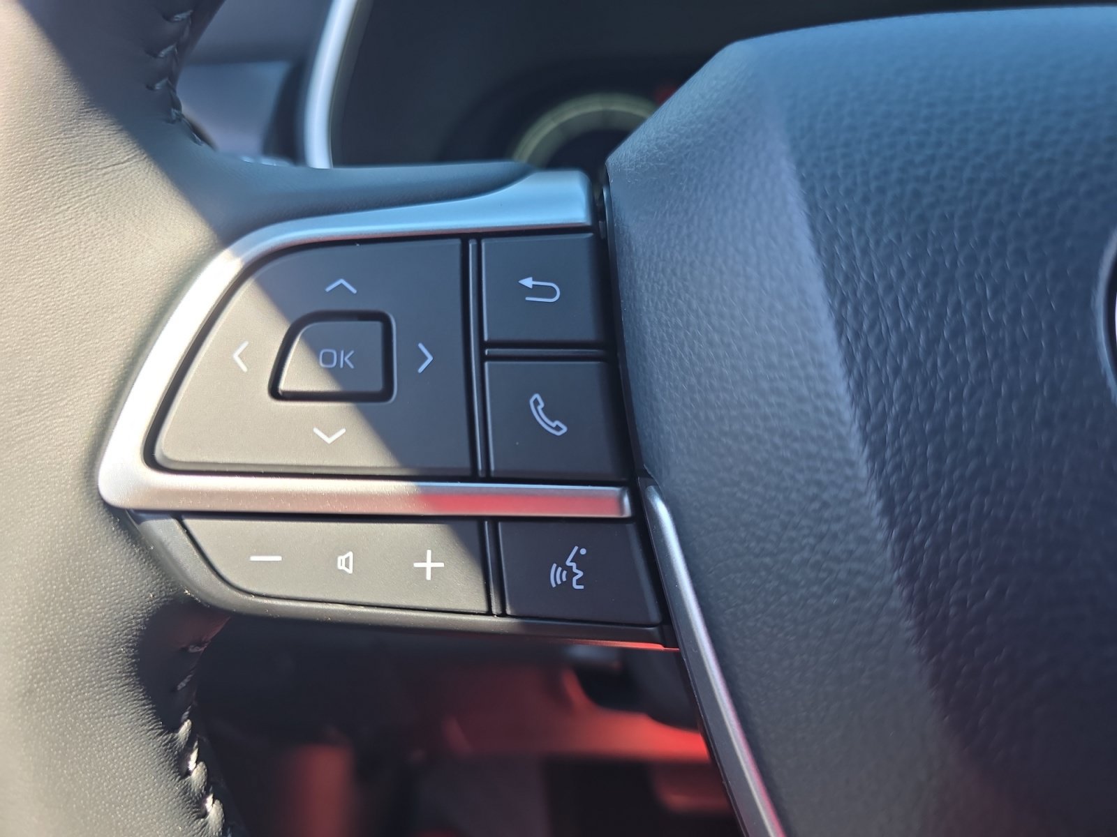 New 2026 Toyota Highlander XSE AWD/4WD image 16