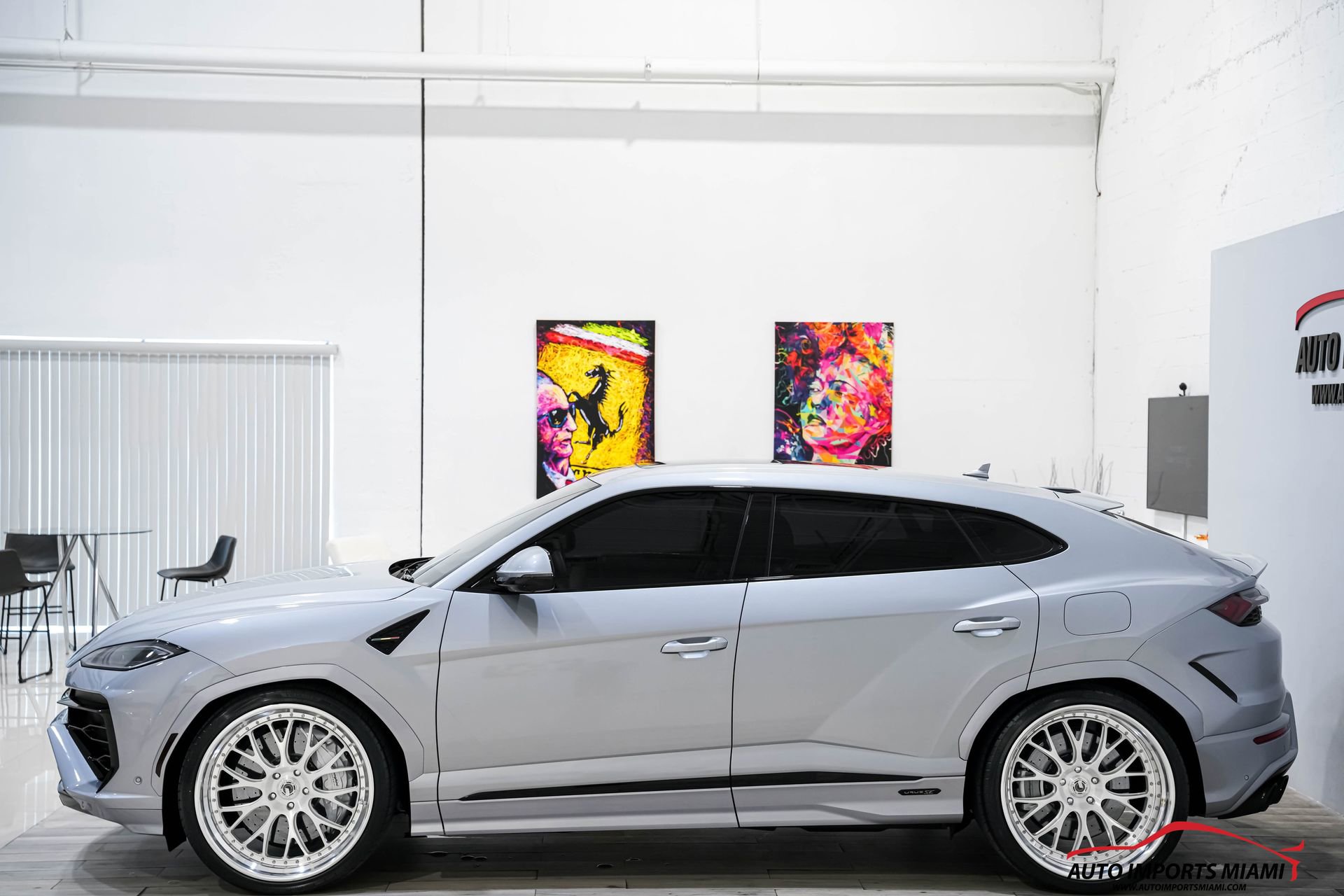 Used 2025 Lamborghini Urus SE image 12