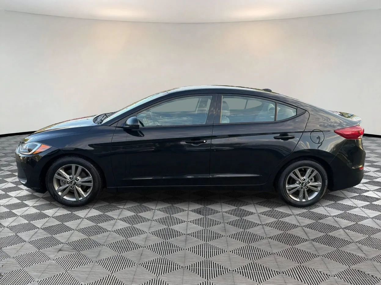 Used 2018 Hyundai Elantra SEL FWD image 4