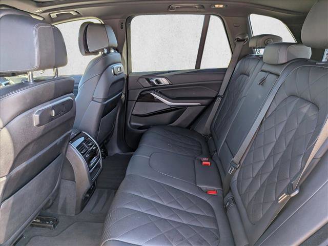 Used 2024 BMW X5 xDrive50e image 20