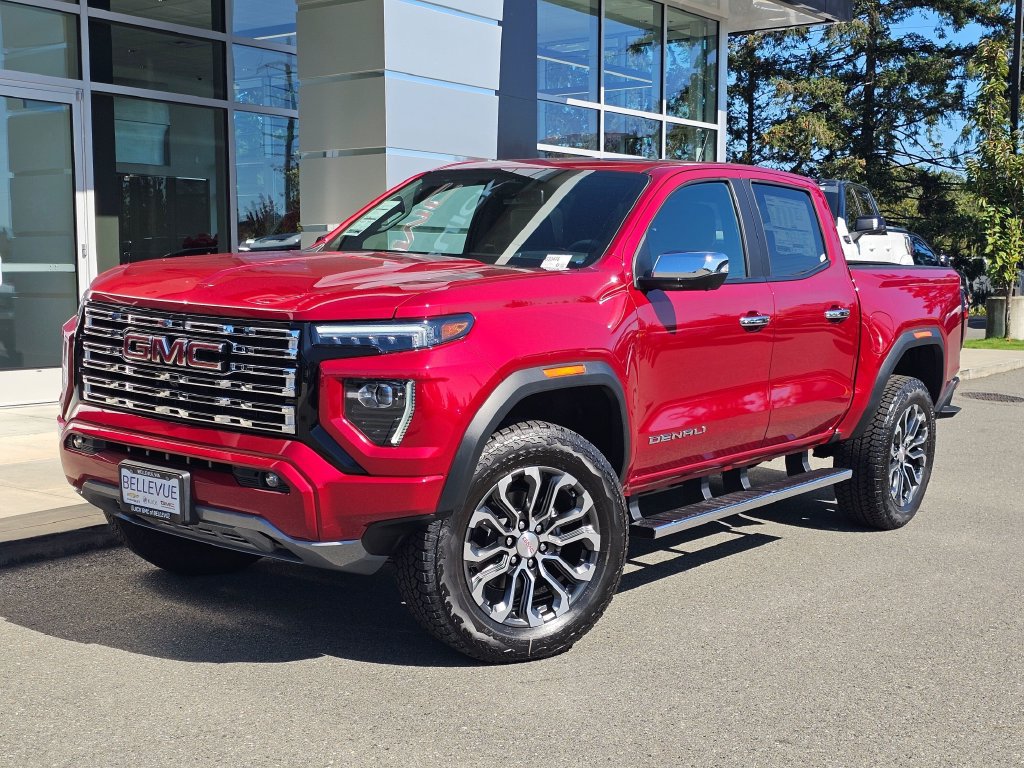 New 2026 GMC Canyon Denali w/ LPO, Black Badging Package