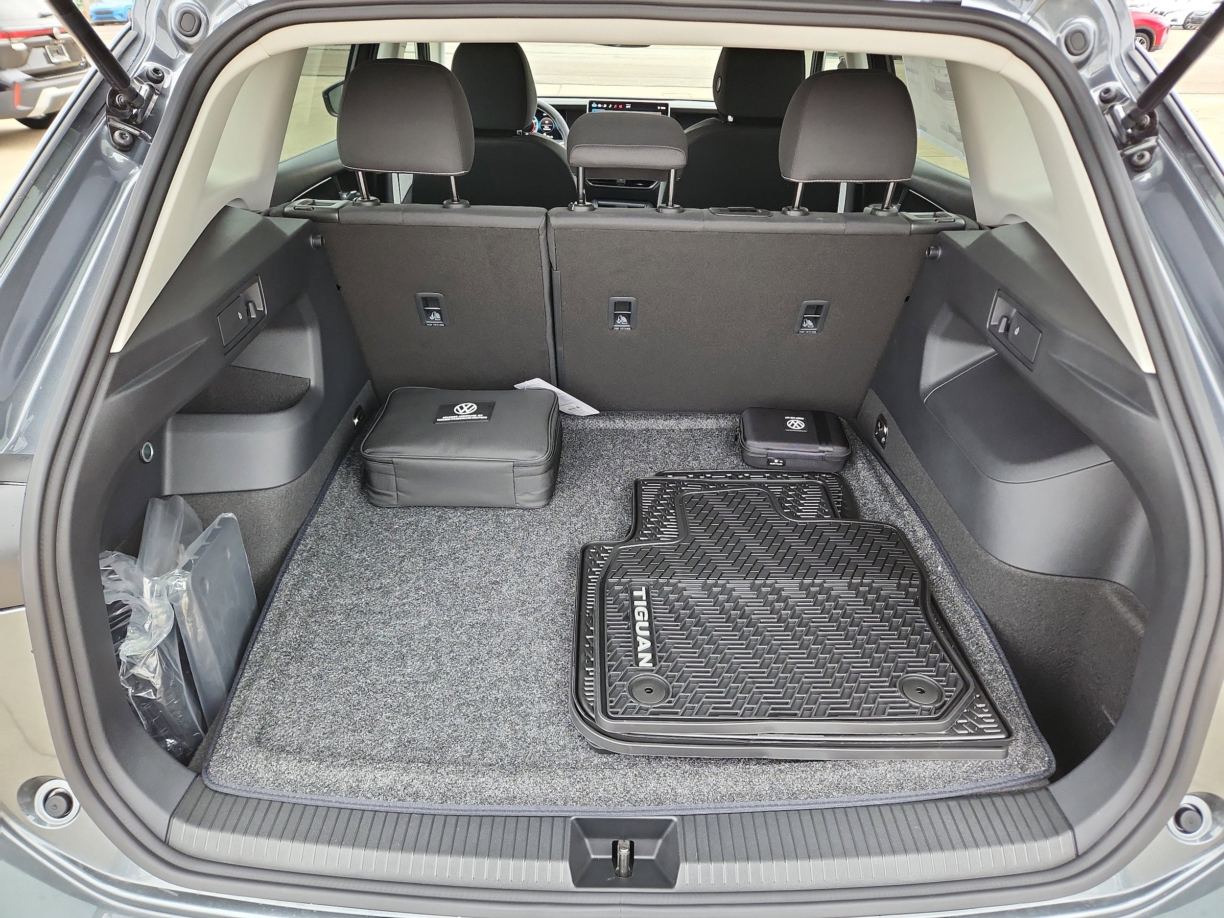 New 2026 Volkswagen Tiguan S AWD/4WD image 9