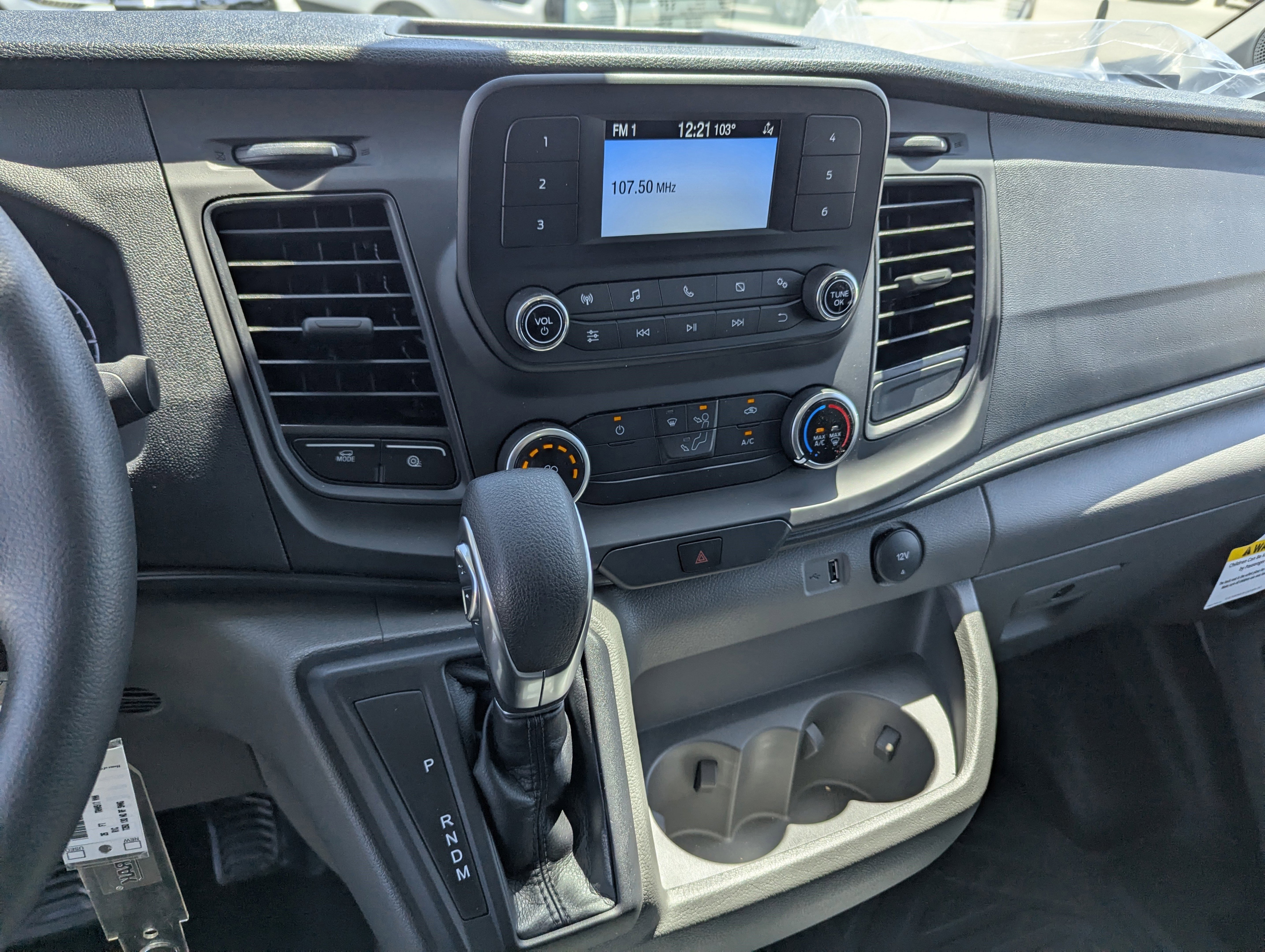 New 2025 Ford Transit 250 148 Medium Roof image 11