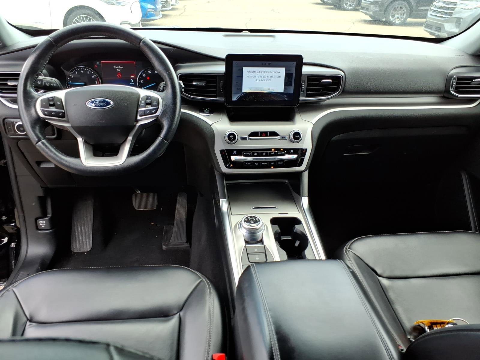 Used 2021 Ford Explorer XLT w/ Equipment Group 202A AWD/4WD image 15