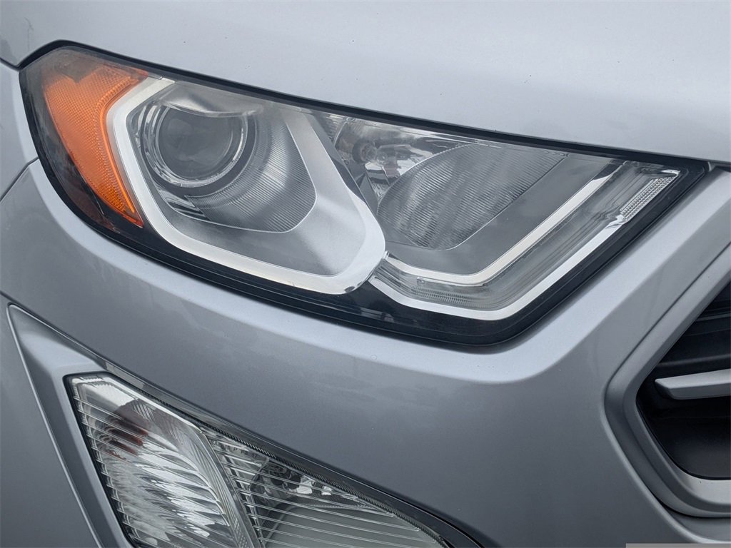 Used 2021 Ford EcoSport SE image 9