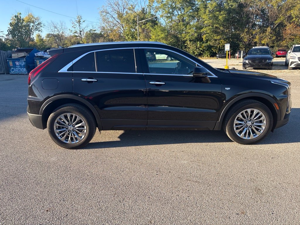 Used 2024 Cadillac XT4 Premium Luxury AWD/4WD image 7